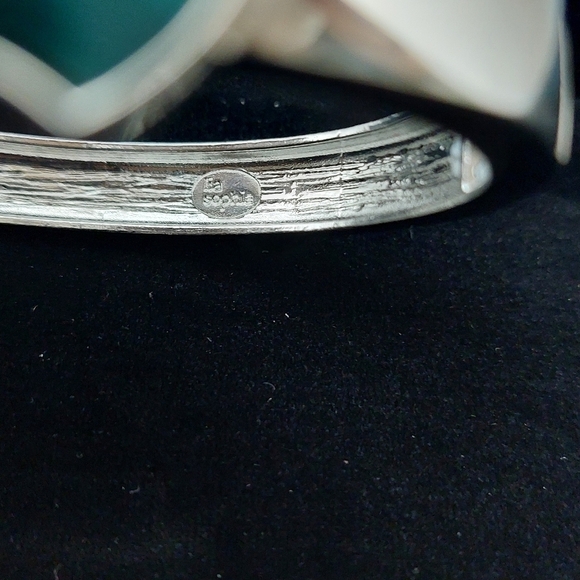 Lia Sophia "Pretty Perfect" Silver-tone Bracelet with Teal Enamel & Crystal Bow - Picture 8 of 8